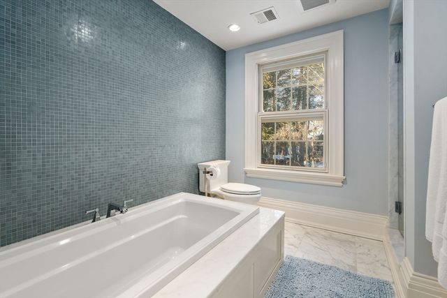 11 Hillcrest Road, Weston, MA 02493