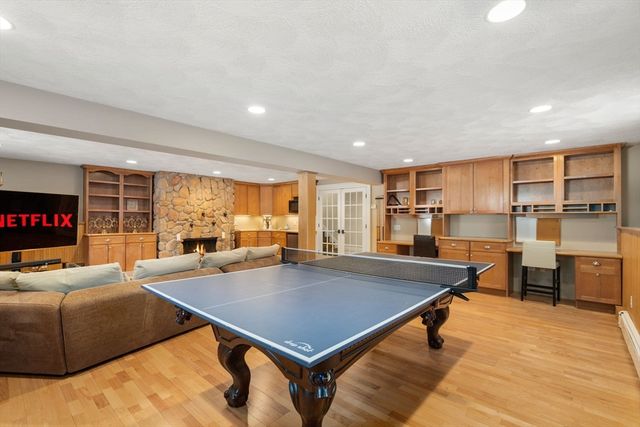 11 Hillcrest Road, Weston, MA 02493