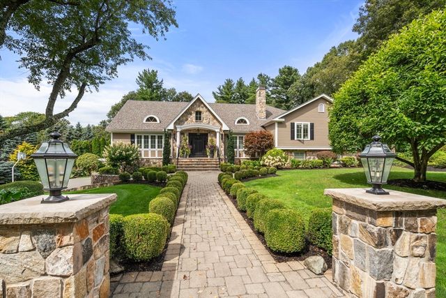 11 Hillcrest Road, Weston, MA 02493