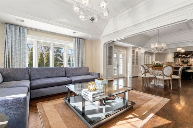 11 Hillcrest Road, Weston, MA 02493