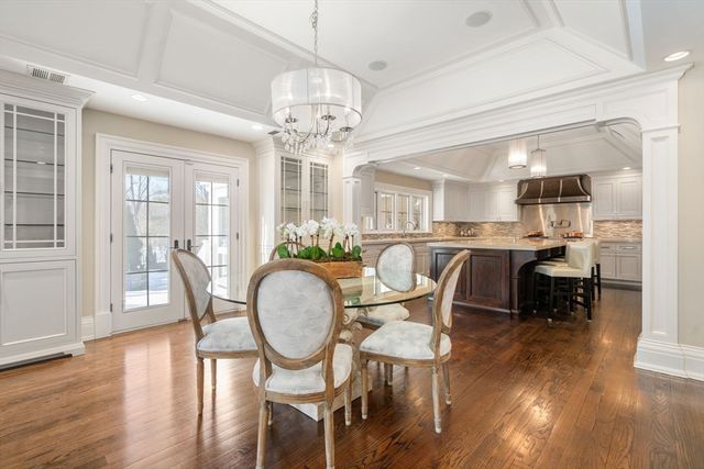 11 Hillcrest Road, Weston, MA 02493