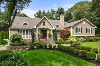 11 Hillcrest Road, Weston, MA 02493