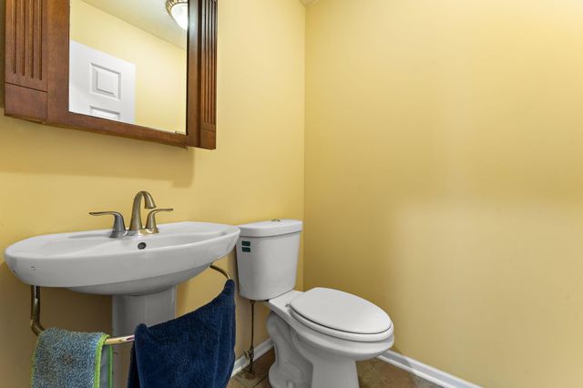 933 River Drive, Munster, IN 46321