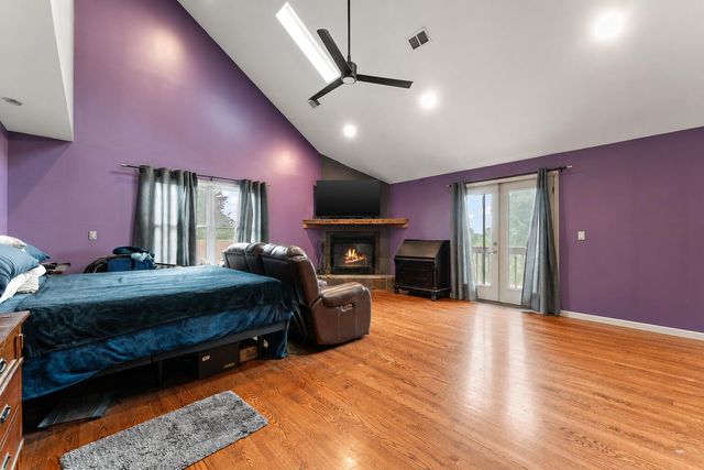 933 River Drive, Munster, IN 46321