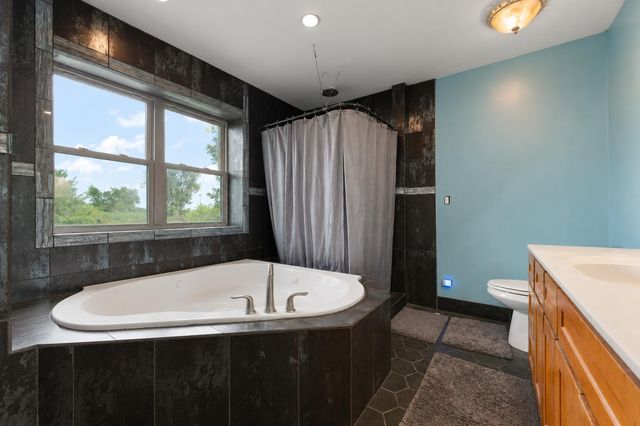 933 River Drive, Munster, IN 46321