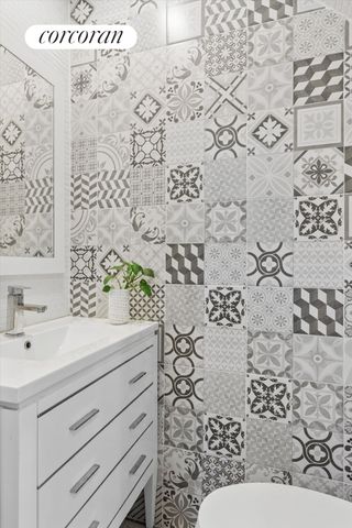 879 Greene Avenue, New York City, NY 11221