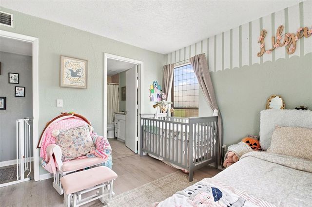 455 ALT 19 S 17, Palm Harbor, FL 34683