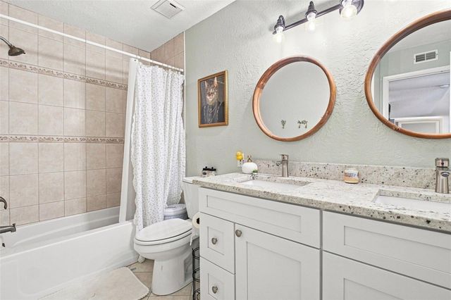 455 ALT 19 S 17, Palm Harbor, FL 34683
