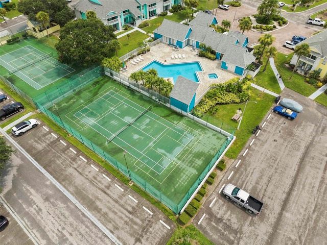 455 ALT 19 S 17, Palm Harbor, FL 34683