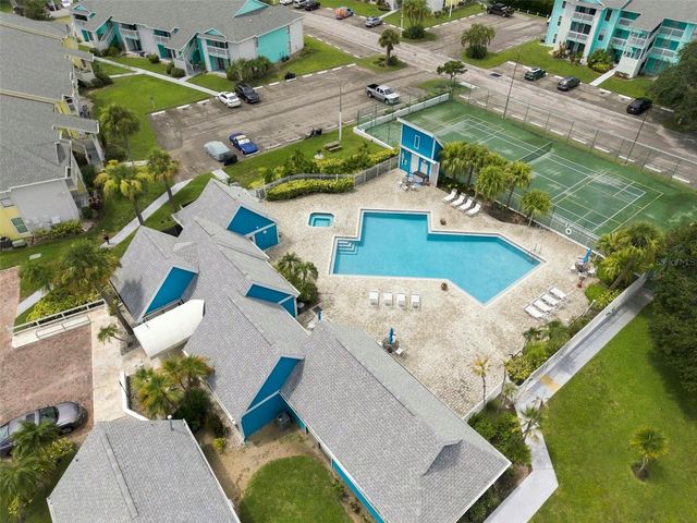 455 ALT 19 S 17, Palm Harbor, FL 34683