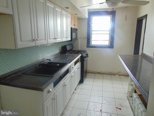 2363 BAIRD BLVD, Camden, NJ 08105