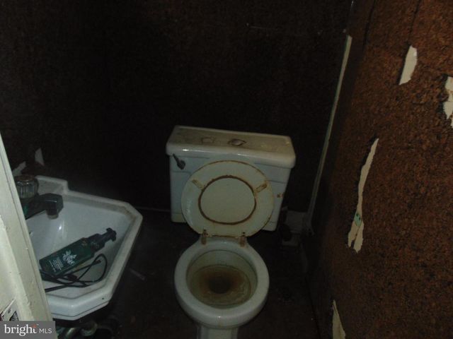 2363 BAIRD BLVD, Camden, NJ 08105