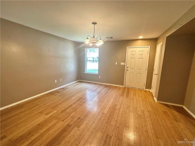 1910 W Lindsay Boulevard, Edinburg, TX 78539