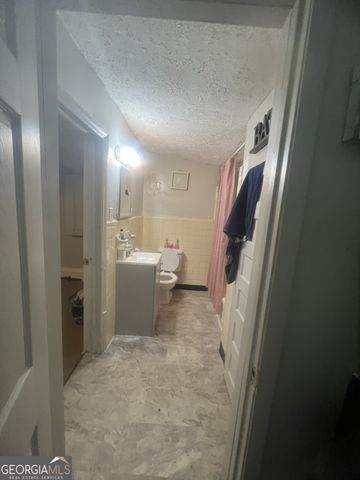 878 Roseview Drive, Macon, GA 31217