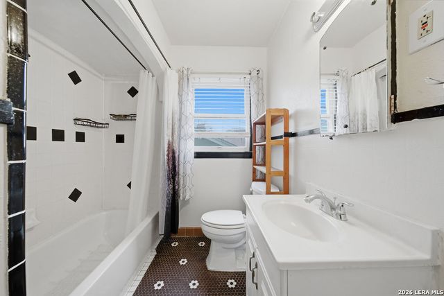 526 Fulton, San Antonio, TX 78212