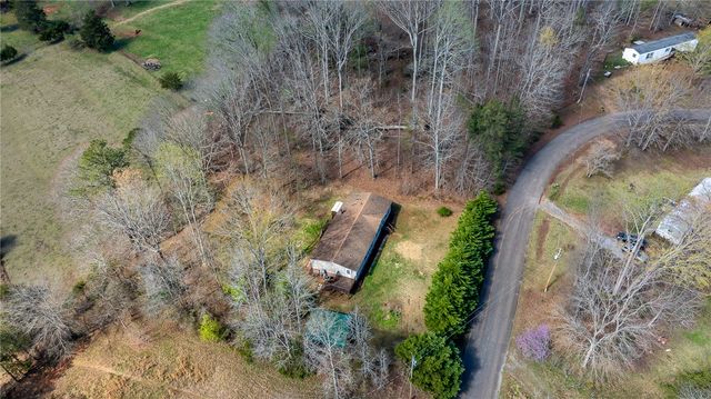 136 W Freedom Wood Drive, Liberty, SC 29657