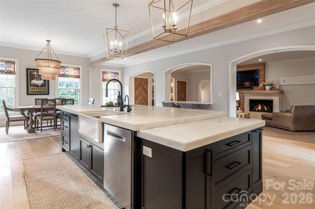 28 Hilltop Road, Asheville, NC 28803