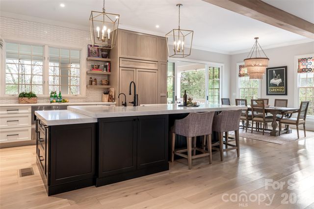 28 Hilltop Road, Asheville, NC 28803