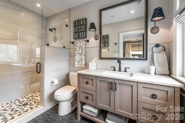 28 Hilltop Road, Asheville, NC 28803