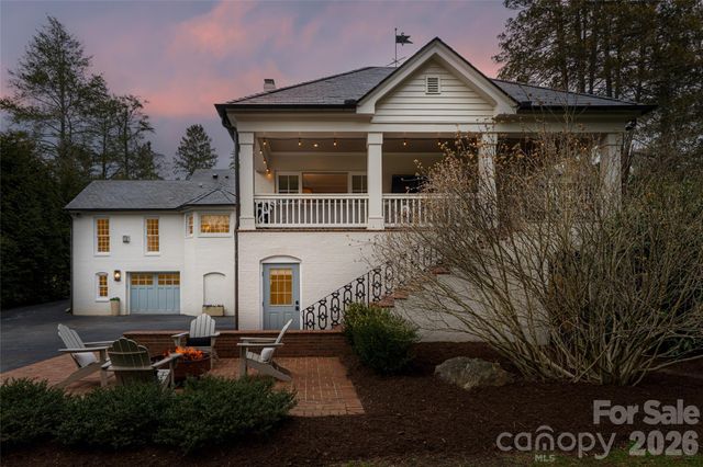 28 Hilltop Road, Asheville, NC 28803