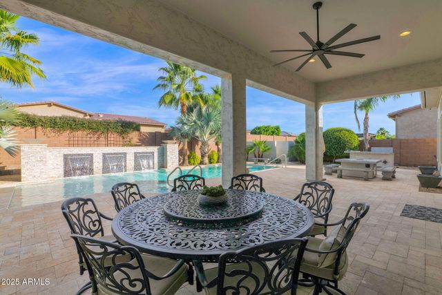 3702 E FOUNTAIN Street, Mesa, AZ 85205