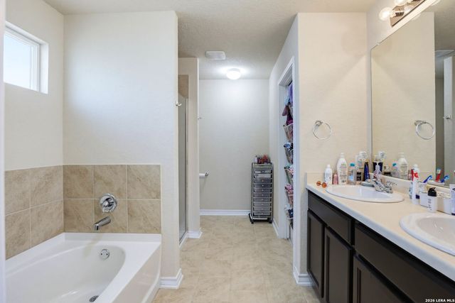 1631 TREE RUN, San Antonio, TX 78245