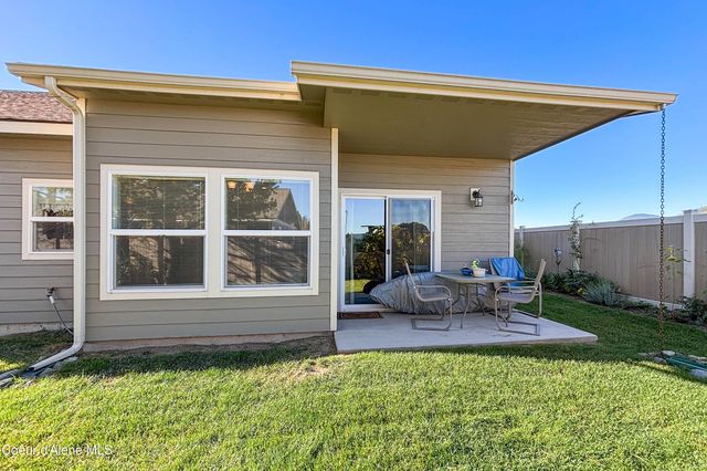 318 Creekview Ct, Sandpoint, ID 83864