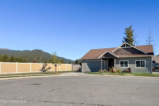 318 Creekview Ct, Sandpoint, ID 83864