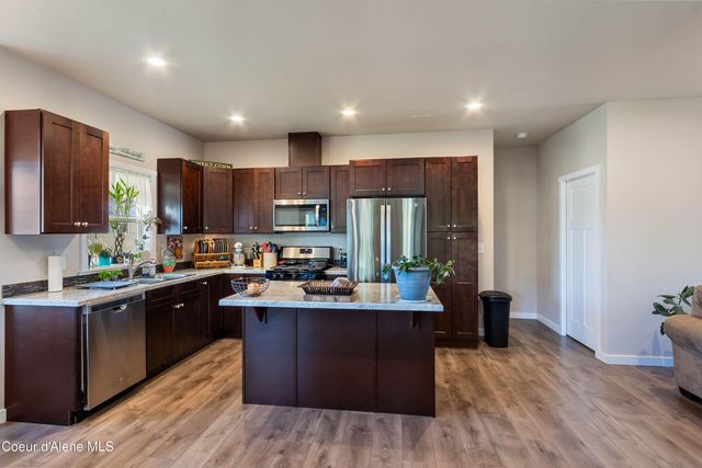 318 Creekview Ct, Sandpoint, ID 83864