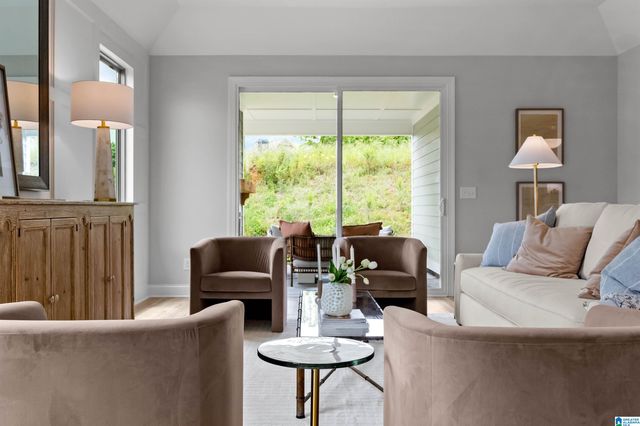 200 SIMMS LANDING, Pelham, AL 35124