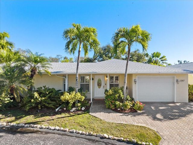 1387 MOONMIST DRIVE G2, Sarasota, FL 34242