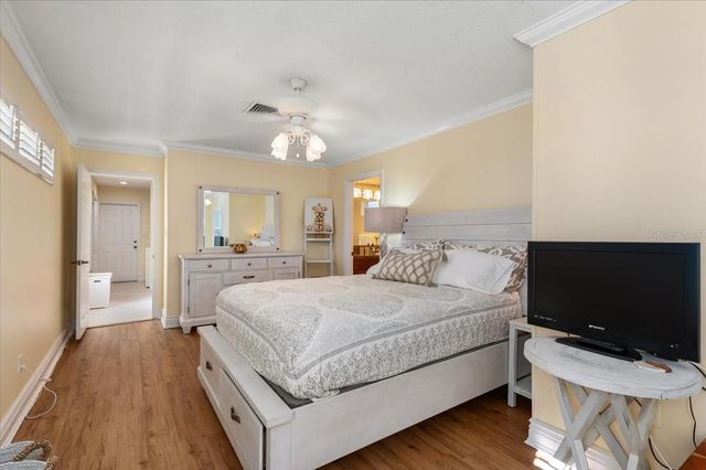 1387 MOONMIST DRIVE G2, Sarasota, FL 34242