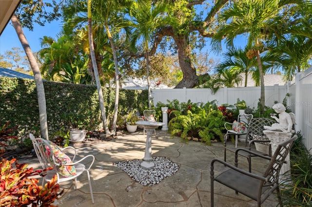 1387 MOONMIST DRIVE G2, Sarasota, FL 34242