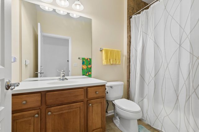 3295 Comstock Court, Mundelein, IL 60060