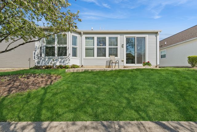 3295 Comstock Court, Mundelein, IL 60060