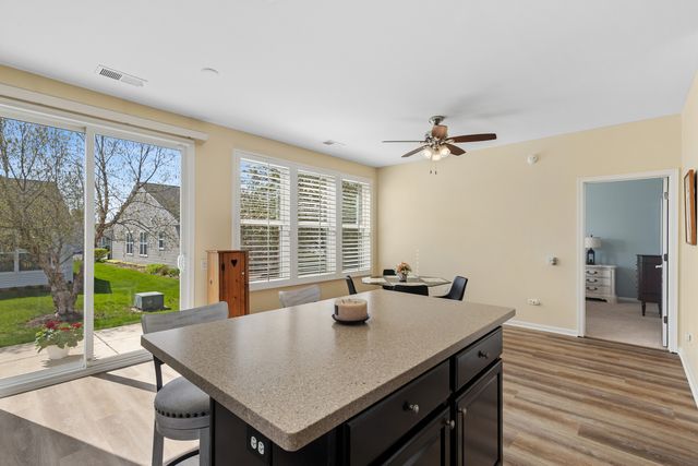 3295 Comstock Court, Mundelein, IL 60060