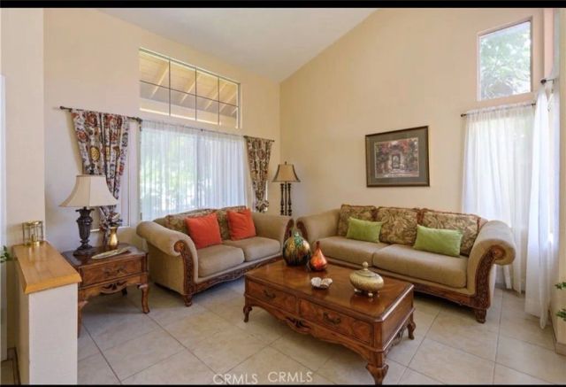 1087 Serena, San Jacinto, CA 92583