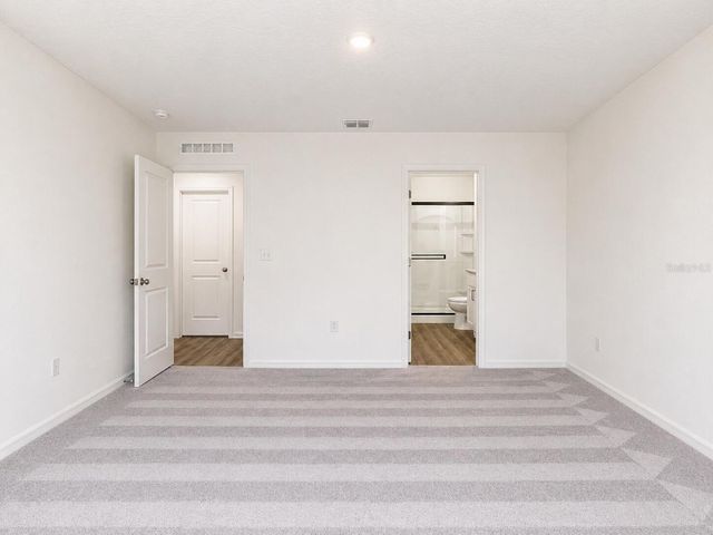 2093 GOLDEN BEAK DRIVE, Eagle Lake, FL 33839