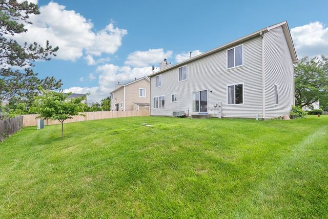 1290 E Fox Chase Drive, Round Lake Beach, IL 60073