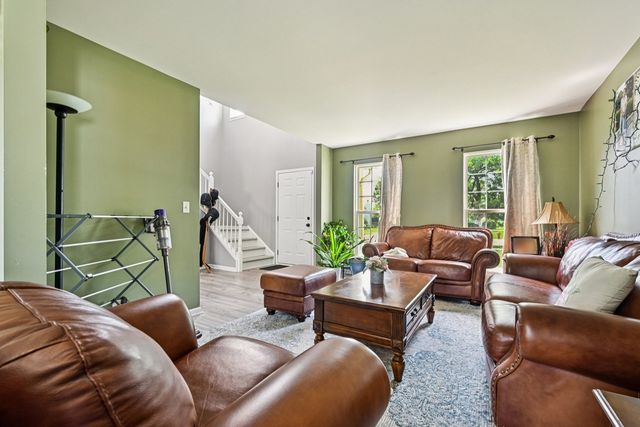 1290 E Fox Chase Drive, Round Lake Beach, IL 60073