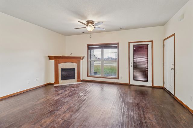 2602 NE Oak Drive 3, Ankeny, IA 50021