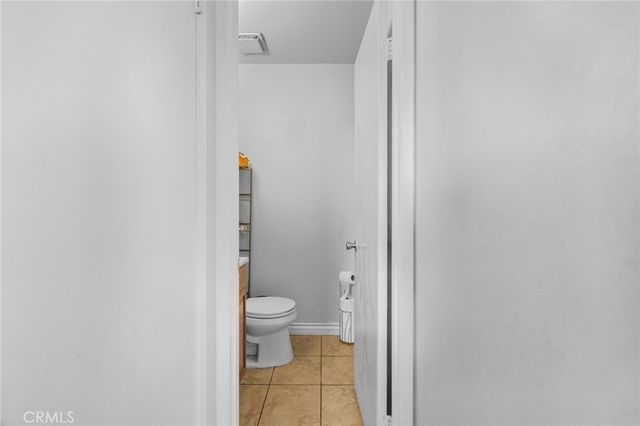 6511 Wystone Avenue 4, Reseda, CA 91335