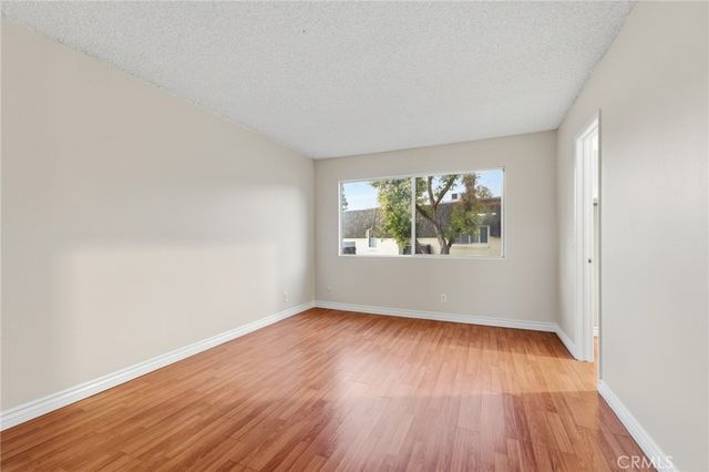 6511 Wystone Avenue 4, Reseda, CA 91335