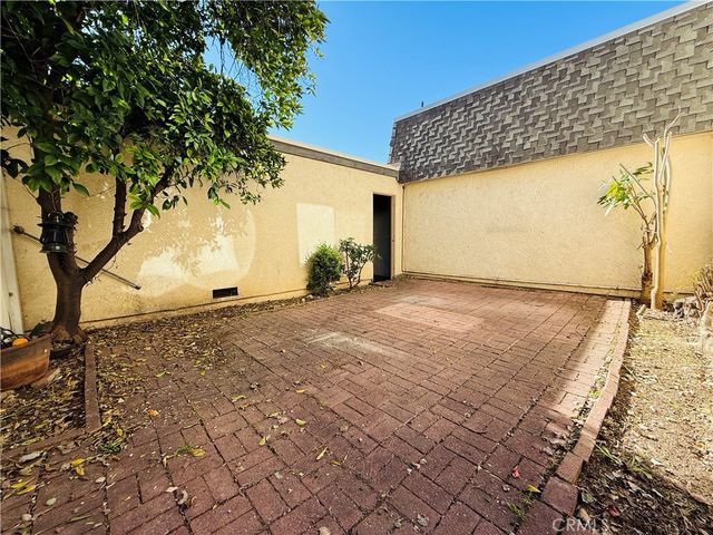 6511 Wystone Avenue 4, Reseda, CA 91335