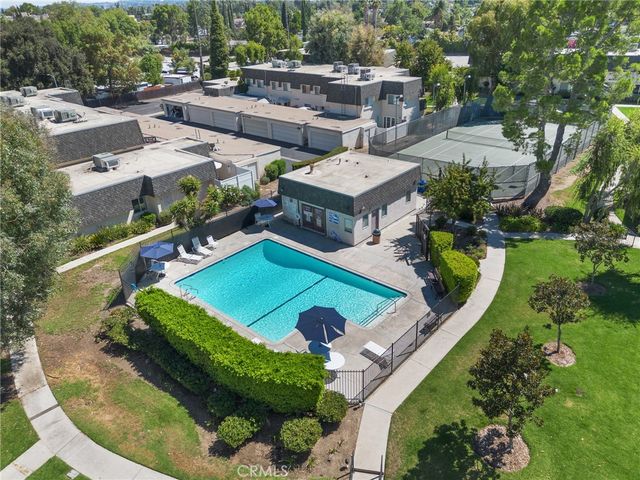 6511 Wystone Avenue 4, Reseda, CA 91335