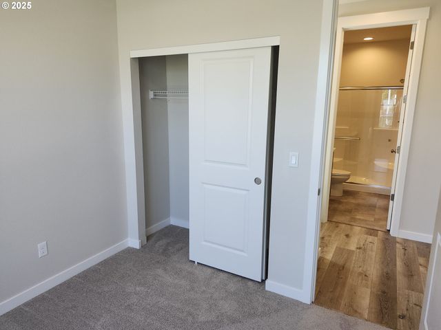 2941 Olympic St 28, Woodburn, OR 97071