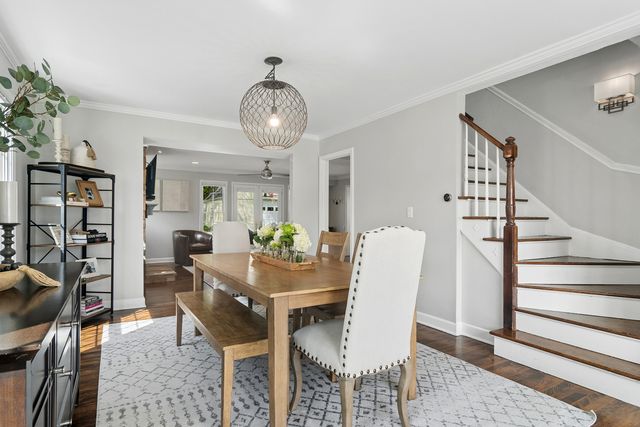 730 S Highland Avenue, Arlington Heights, IL 60005