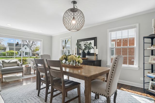 730 S Highland Avenue, Arlington Heights, IL 60005