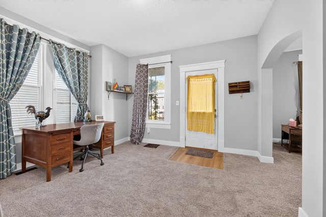 128 N 9th Street, Newark, OH 43055