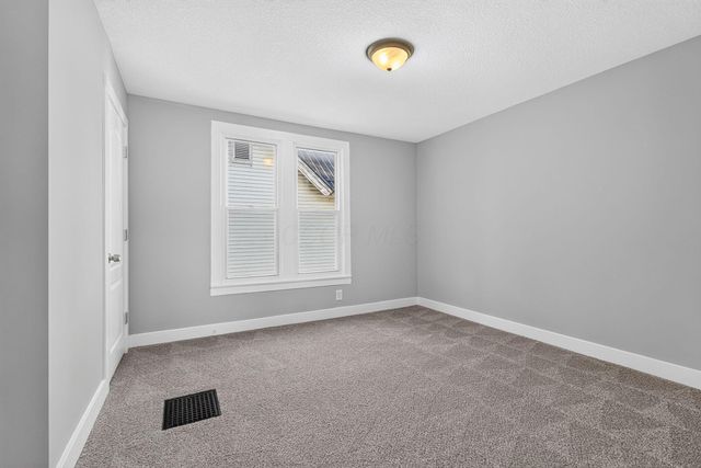 128 N 9th Street, Newark, OH 43055